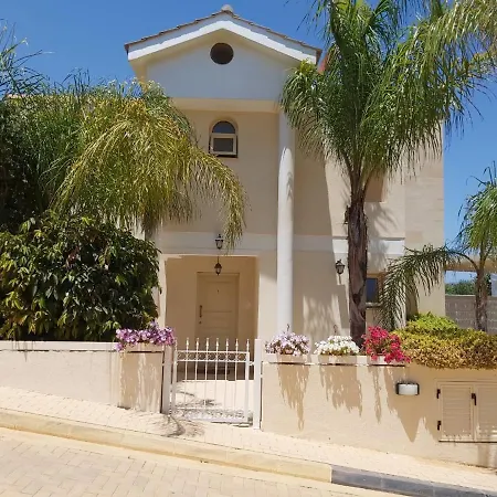 Anthorina 1 * Πρωταράς